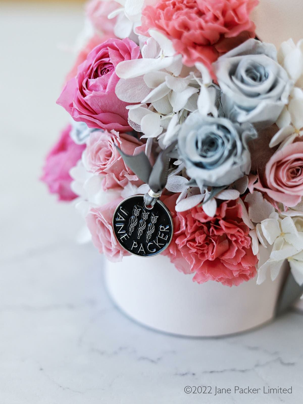 In LOVE(ハートボックスプリザーブドアレンジメント)【JP-BU-01