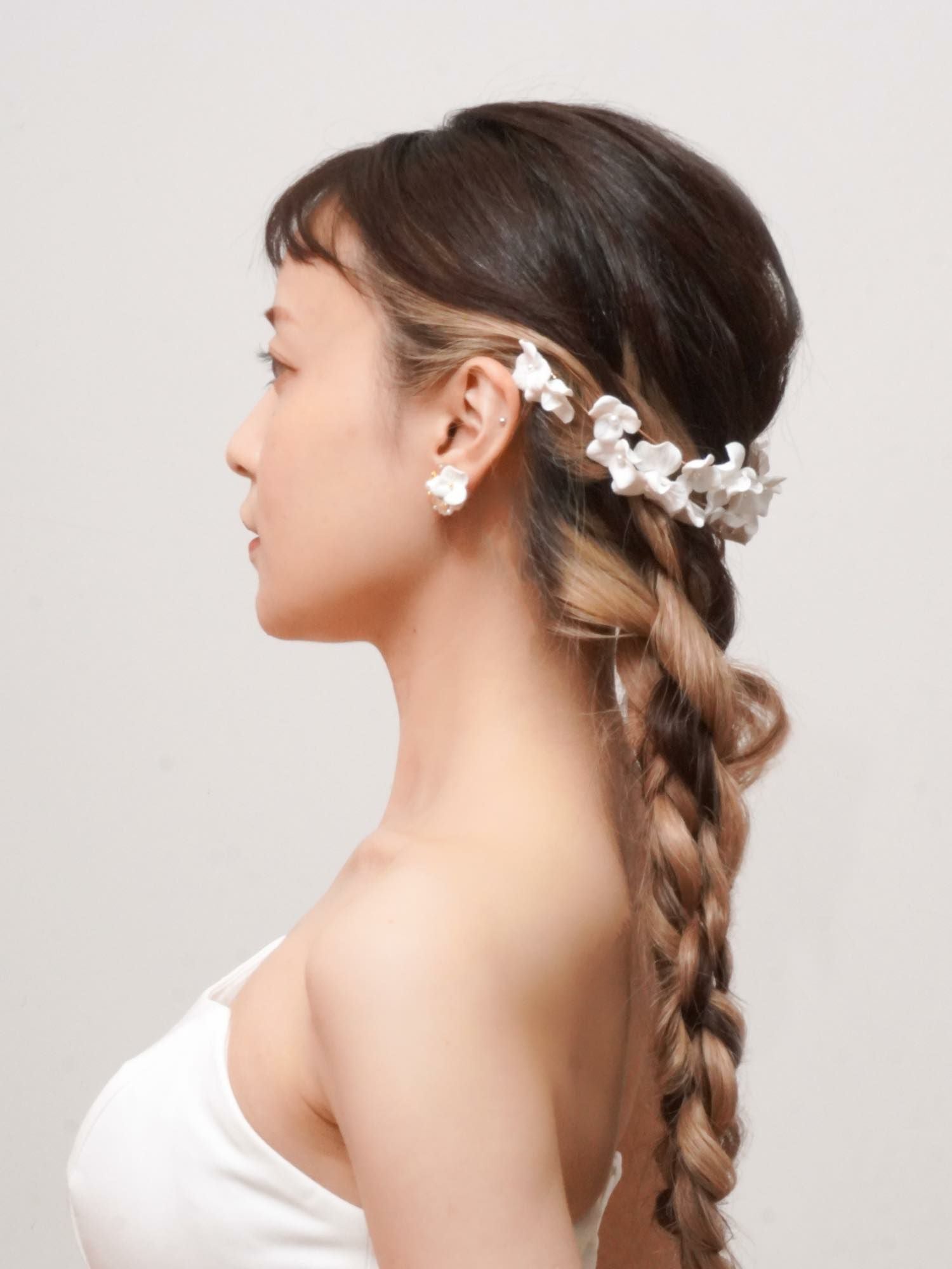 ホワイトフラワーカチューシャ【MU-COHD-20】 | DRESSY ONLINE